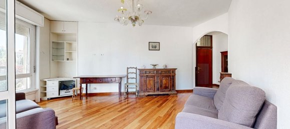3 Schlafzimmer Wohnung in Milan, Italy, Nr. 338183 5