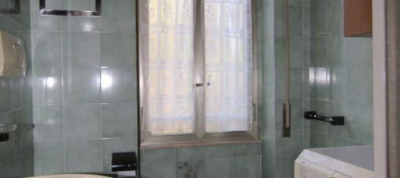 3 rooms Apartment in Genoa, Italy No. 271858 18