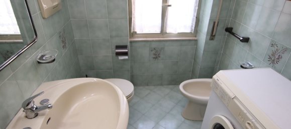 3 rooms Apartment in Genoa, Italy No. 271858 19