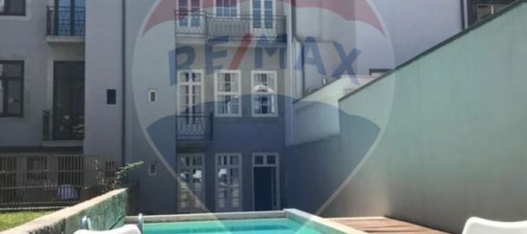 بناية في Porto, Portugal 417متر مربع رقم 136458 2