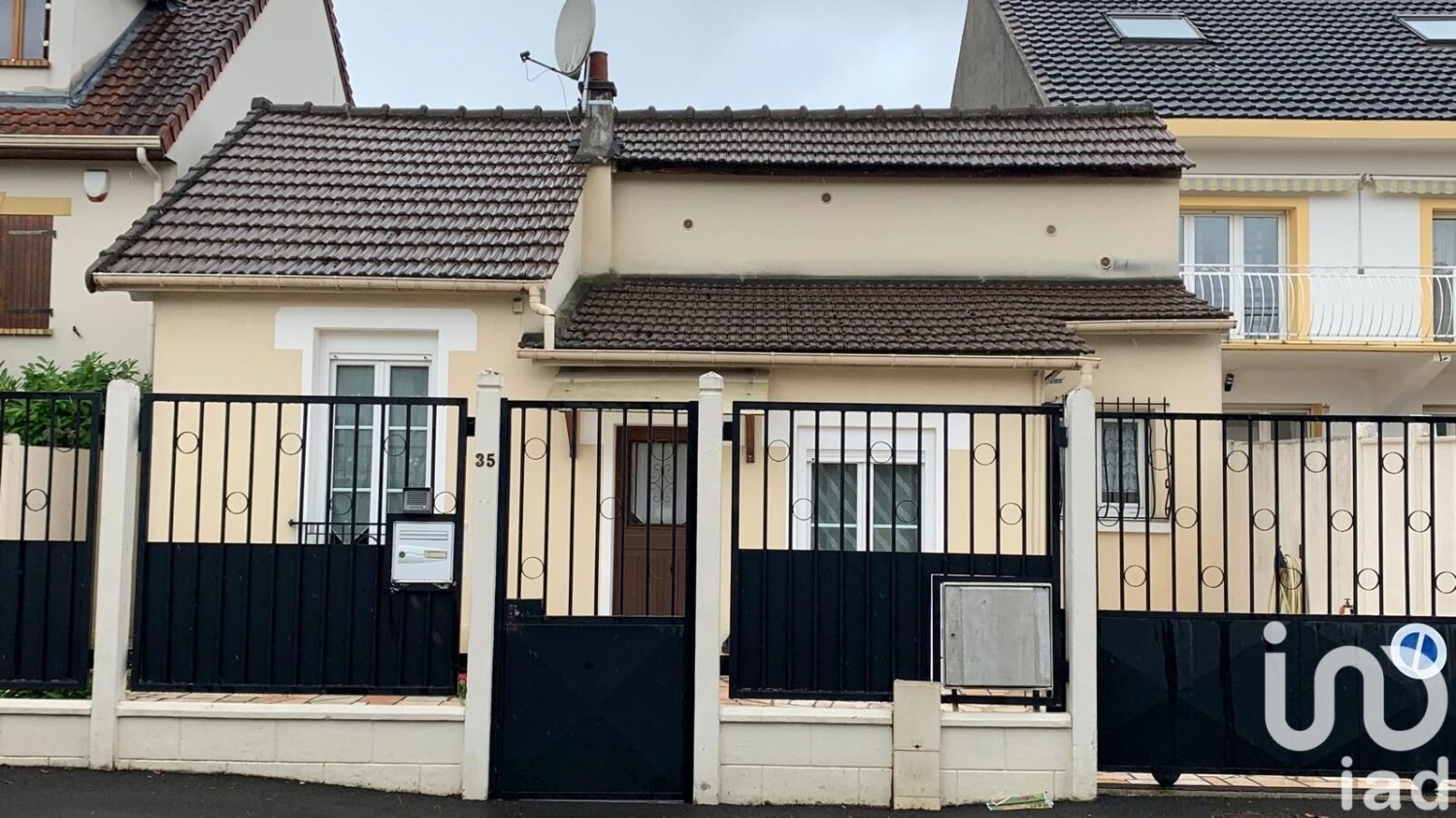 2 bedrooms House in Chennevieres-sur-Marne, France No. 318246