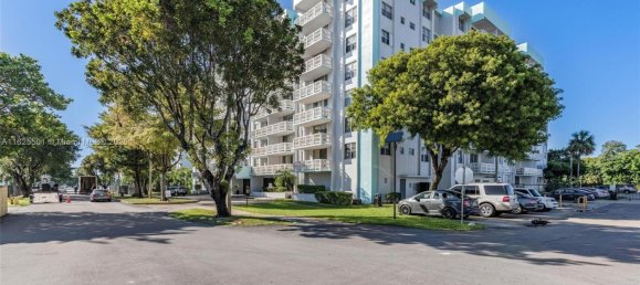 1 غرف نوم عقار تجاري في Miami, الولايات المتحدة رقم 615066 2