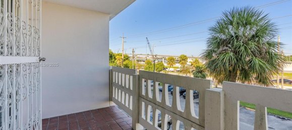 1 غرف نوم عقار تجاري في Miami, الولايات المتحدة رقم 615066 16