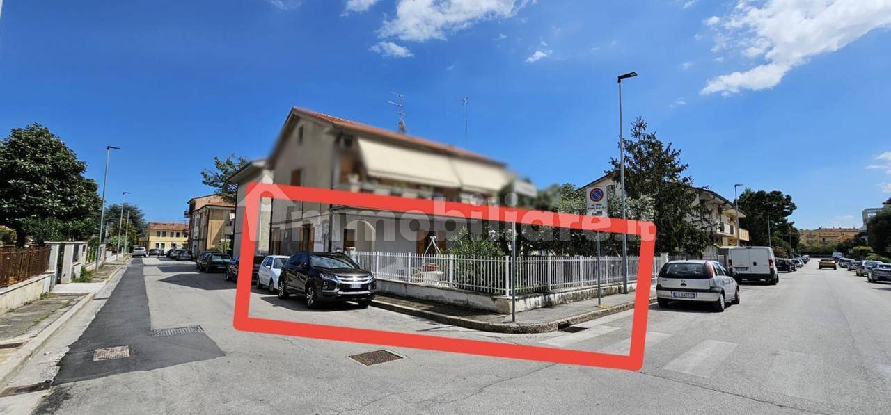 3 bedrooms Apartment in Civitanova Marche, Italy No. 347728