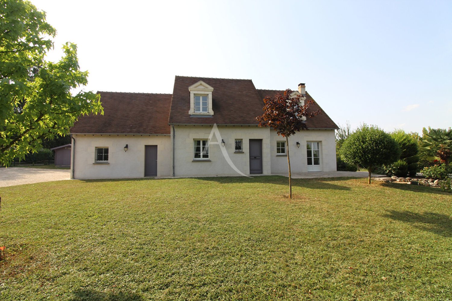 Casa de 4 dormitorios en Blere, France No. 262302