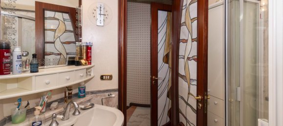 Квартира с 3 спальнями в Бельпассо, Италия № 270186 20