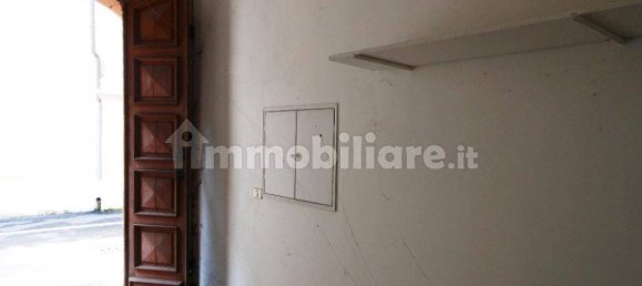 Apartamento de 3 dormitorios en Goito, Italy No. 3450 18
