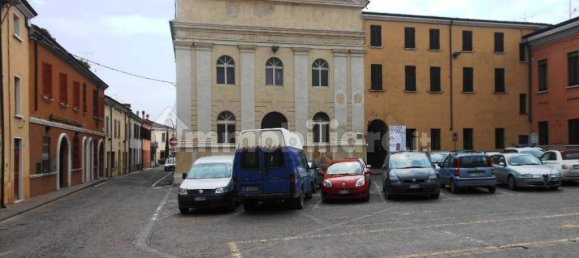 Apartamento de 3 dormitorios en Goito, Italy No. 3450 3