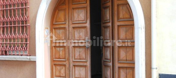 Apartamento de 3 dormitorios en Goito, Italy No. 3450 2