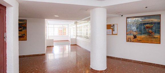 Apartamento de 2 dormitorios en Roses, Spain No. 188993 6