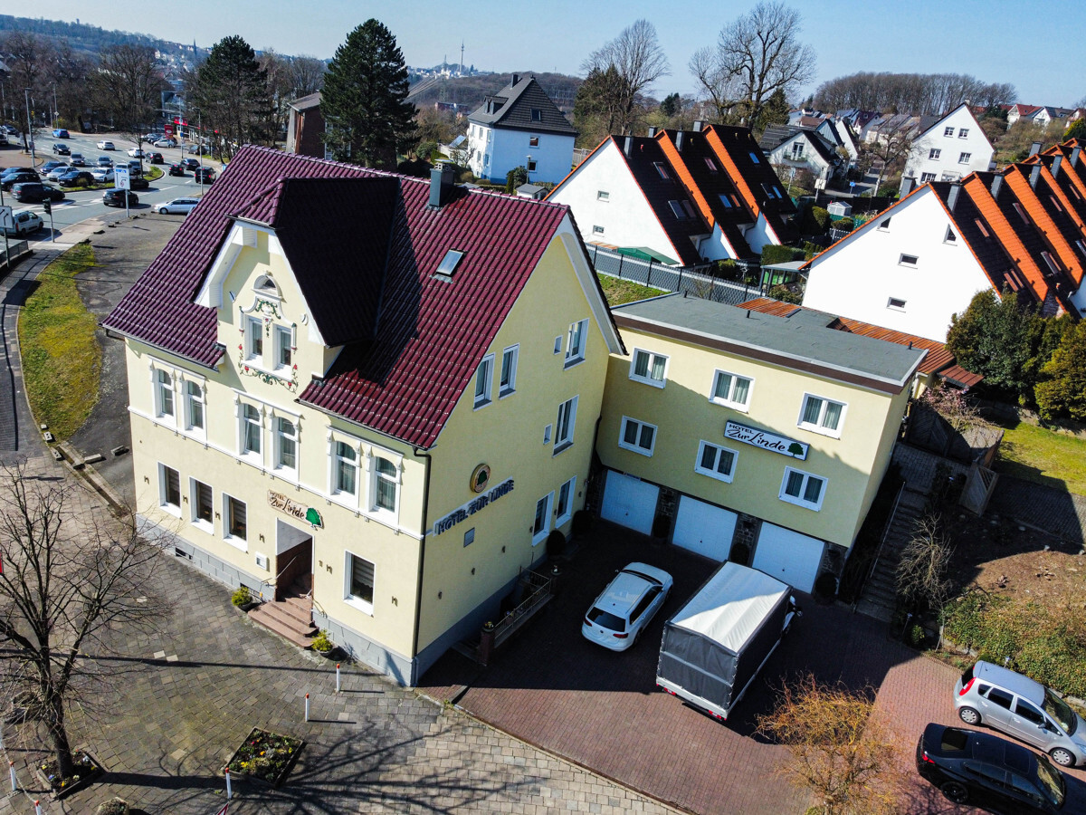 Отель, гостиница 963м² в Меркиш, Германия № 141460