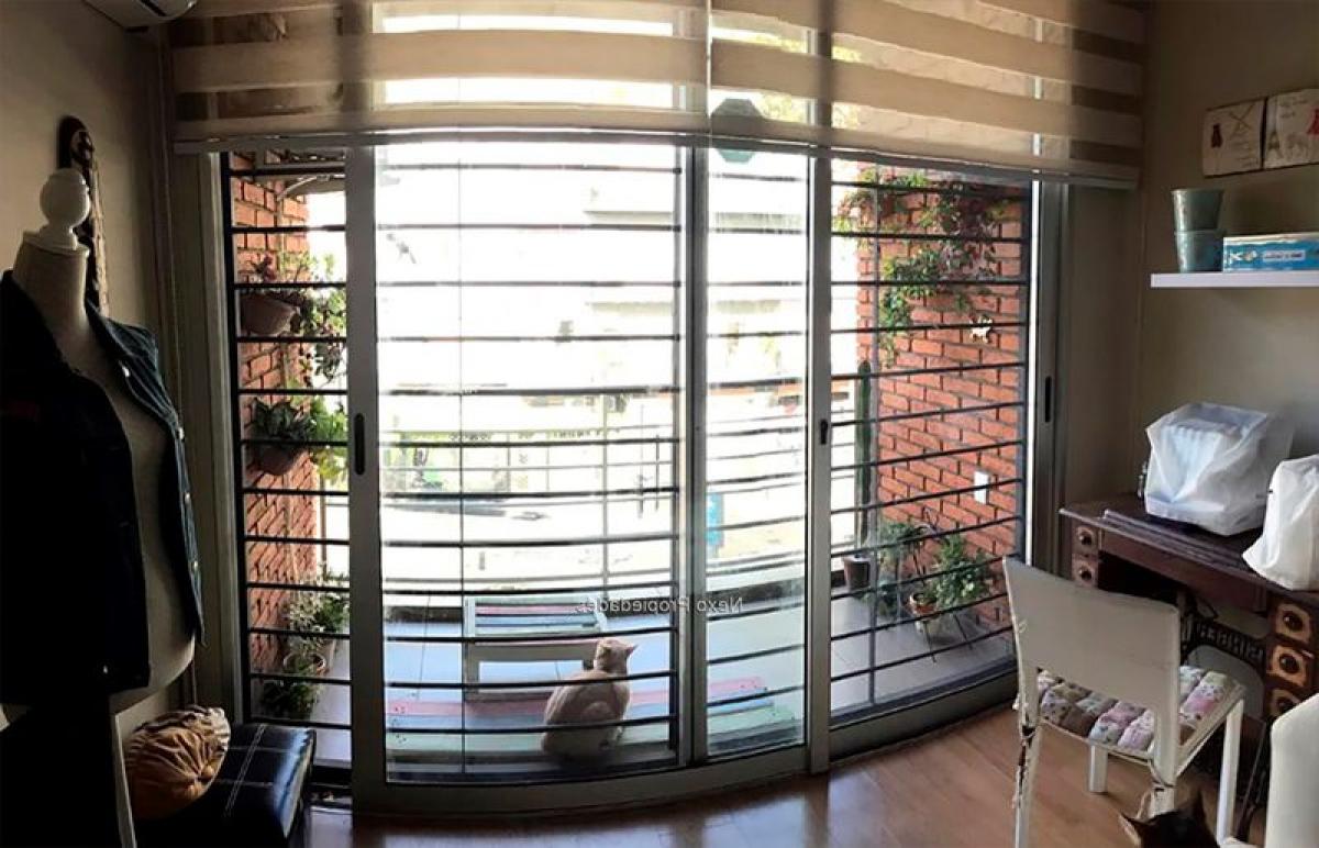 Studio in Montevideo, Uruguay No. 3817