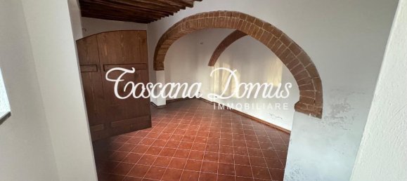 6 rooms House in Siena, Italy No. 18324 5