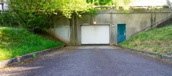 Estacionamiento en Viry-Chatillon, France No. 314641 3