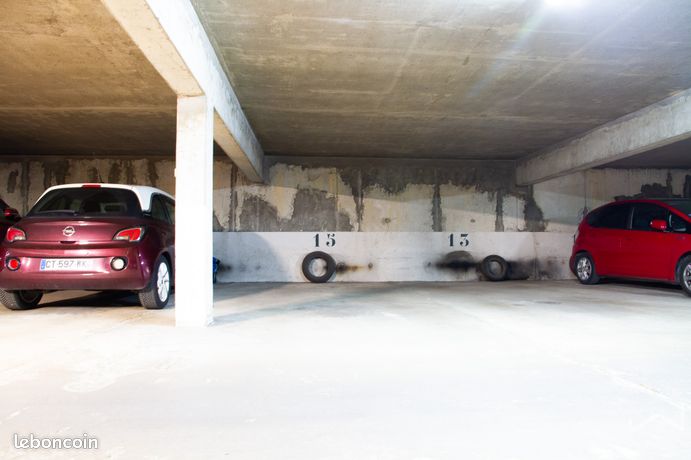 Estacionamiento en Viry-Chatillon, France No. 314641