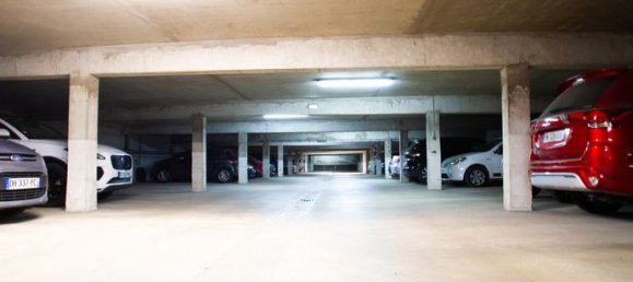 Estacionamiento en Viry-Chatillon, France No. 314641 2