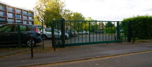 Estacionamiento en Viry-Chatillon, France No. 314641 4