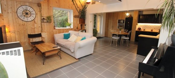 Дом с 3 спальнями в Ла Луп, Франция № 39795 2