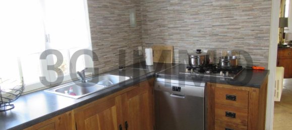 5 bedrooms House in Provins, France No. 204178 9