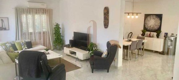 4 bedrooms Villa in Parekklisia, Cyprus No. 20469 4