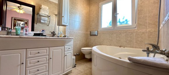 3 bedrooms House in Calpe, Spain No. 181337 11