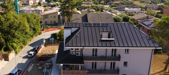 6 rooms Apartment in Macerata, Italy No. 206890 25