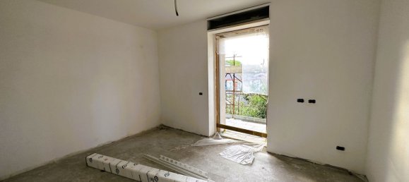 6 rooms Apartment in Macerata, Italy No. 206890 11