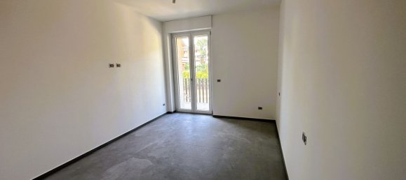 6 rooms Apartment in Macerata, Italy No. 206890 22