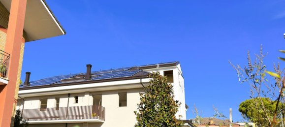 6 rooms Apartment in Macerata, Italy No. 206890 16