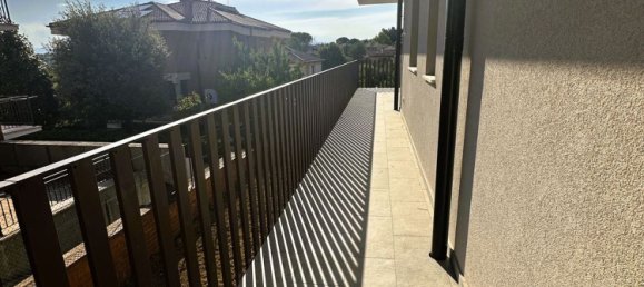 6 rooms Apartment in Macerata, Italy No. 206890 32