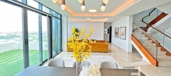 4 bedrooms Penthouse in The Hills, UAE No. 28454 4