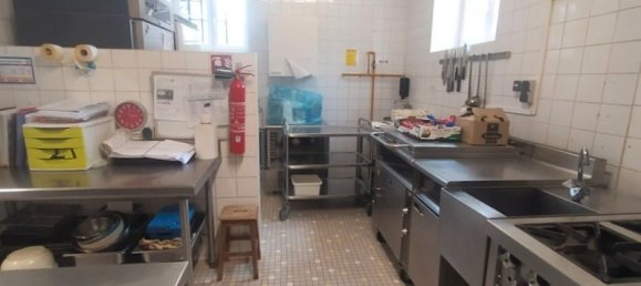 18 rooms House in Thuret, France No. 189842 8