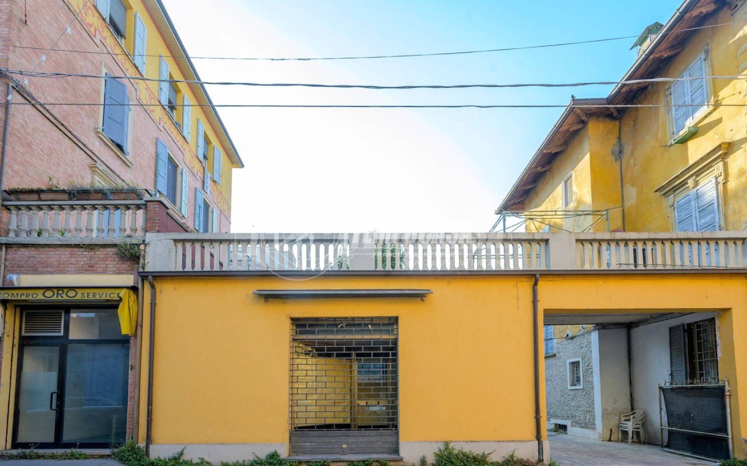 1غرفة عقار تجاري في Vignola, Italy رقم 336002