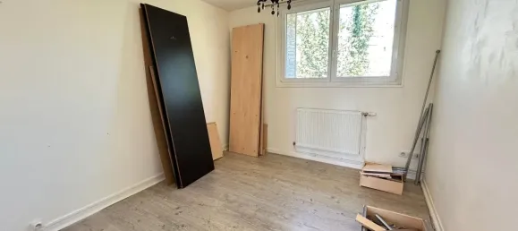 Квартира с 3 комнатами в Шарлевиль-Мезьер, Франция № 279942 4