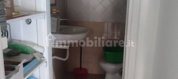 Коммерческая недвижимость с 1 комнатой в Чеккано, Италия № 73566 8