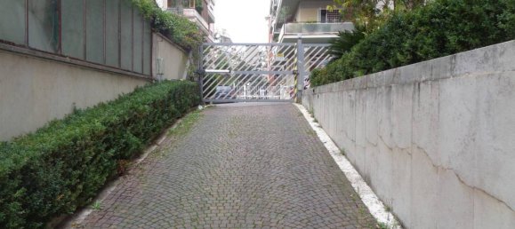 Garage à Rome, Italy 11m² No. 31654 33