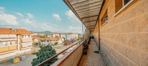 3 chambres Appartement à Voghera, Italy No. 233471 2