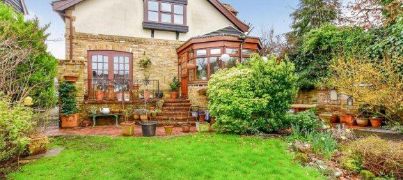 4 bedrooms House in Essex, United Kingdom No. 3957 13