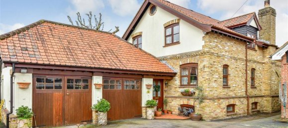 4 bedrooms House in Essex, United Kingdom No. 3957 2