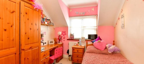 4 bedrooms House in Essex, United Kingdom No. 3957 8