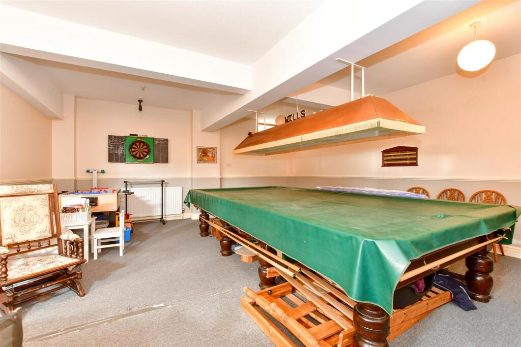 4 bedrooms House in Essex, United Kingdom No. 3957