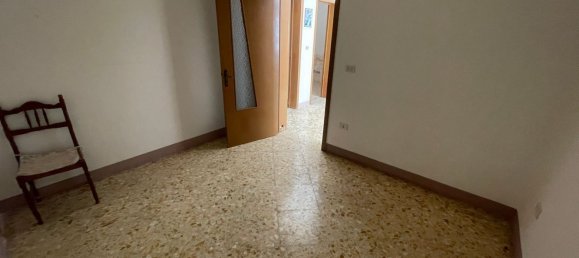 3 Schlafzimmer Wohnung in Aradeo, Italy, Nr. 336853 13