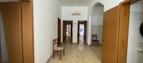 3 Schlafzimmer Wohnung in Aradeo, Italy, Nr. 336853 18