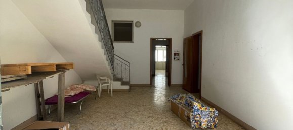 3 Schlafzimmer Wohnung in Aradeo, Italy, Nr. 336853 4