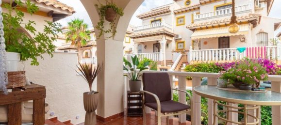 Таунхаус с 2 спальнями в Аликанте, Испания № 133496 3