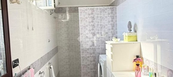 4 rooms Apartment in Sant'Arpino, Italy No. 285254 10