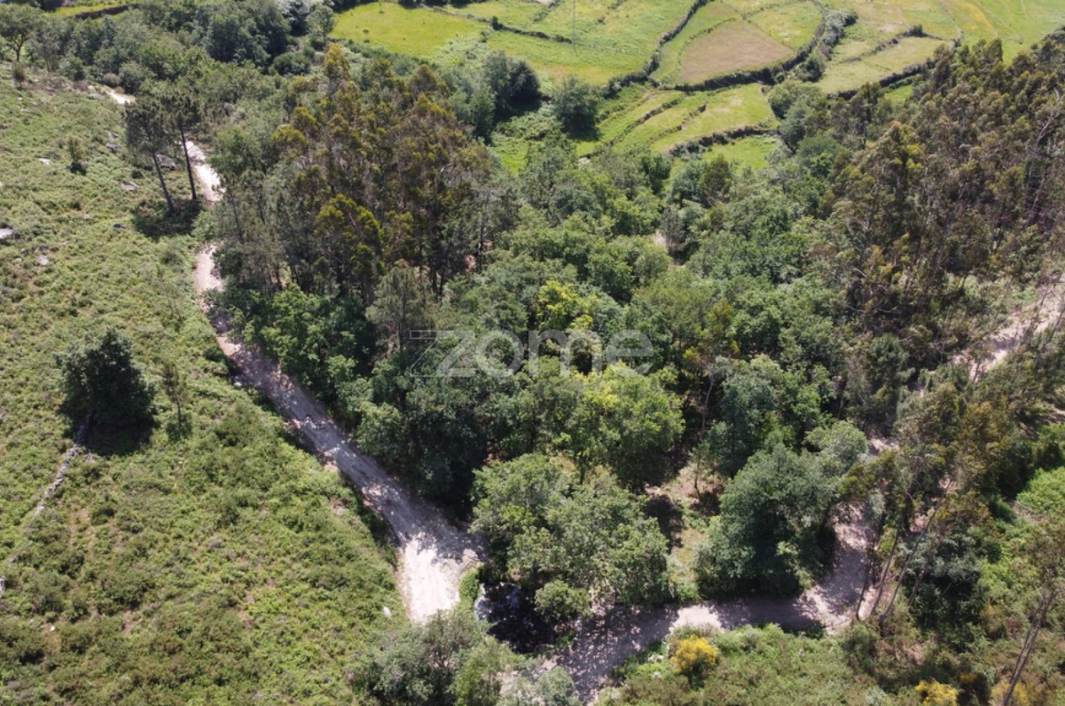 Земельный участок 4980м² в Аркуш ди Валдевеш, Португалия № 57794