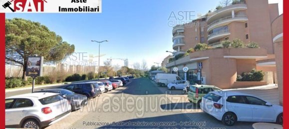 5 bedrooms Apartment in Rome, Italy No. 330821 12