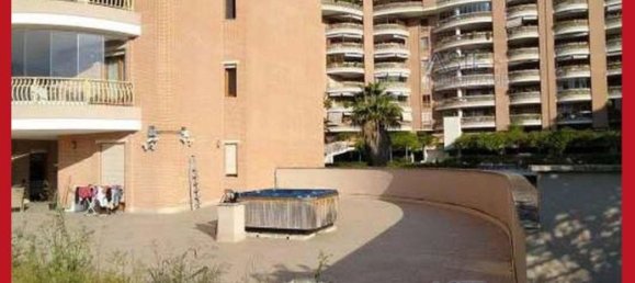 5 bedrooms Apartment in Rome, Italy No. 330821 7