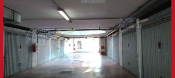 5 bedrooms Apartment in Rome, Italy No. 330821 36